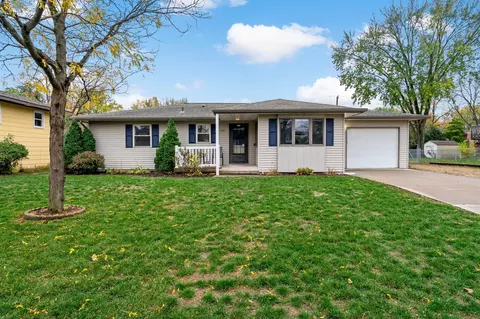 1319 18th St W, Hastings, MN 55033