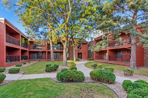8025 Xerxes Ave S #216, Bloomington, MN 55431