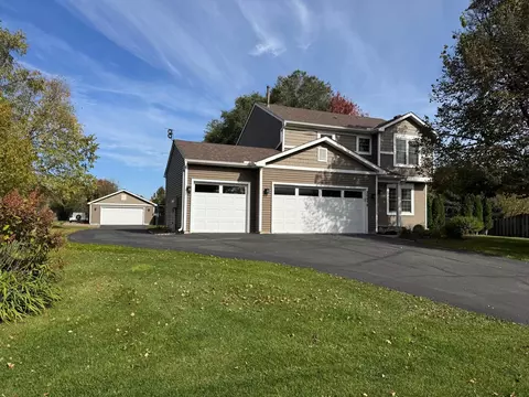 20470 Impatiens Way, Lakeville, MN 55044