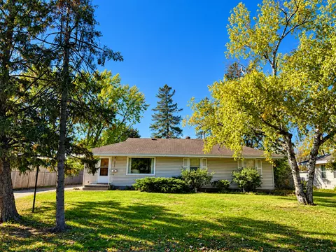 8212 Emerson Ave S, Bloomington, MN 55420
