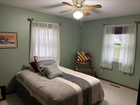 Bedroom - 411 Thomas Hill Rd, Jackson, MN 56143 photo 2 of 3
