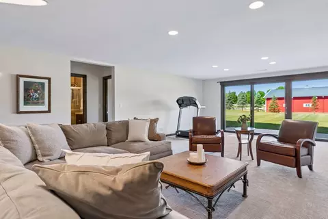 Living - 7526 Turner Rd, Independence, MN 55359 photo 6 of 8