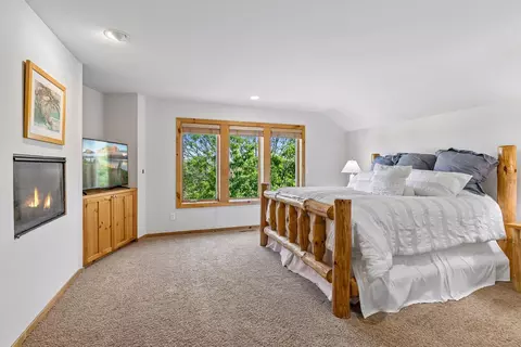 Bedroom - 7526 Turner Rd, Independence, MN 55359 photo 1 of 4
