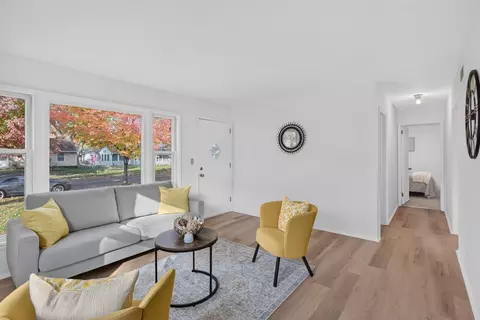 7209 Queen Ave S, Richfield, MN 55423