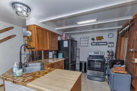 Kitchen - 4965 Waisanen Rd, Embarrass, MN 55732 photo 2 of 2