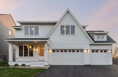 11184 Johnson Rdg, Eden Prairie, MN 55347