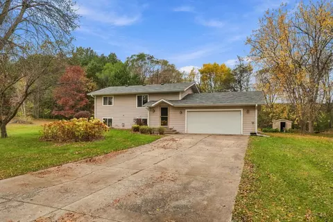 1425 Marigold Rd NW, Sauk Rapids, MN 56379