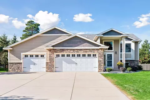 3635 Edgerton St, Vadnais Heights, MN 55127