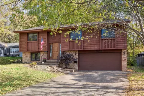 2904 Louisiana Ave N, Crystal, MN 55427