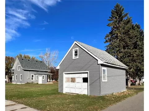 103 E 4th St, Cyrus, MN 56323 photo 3