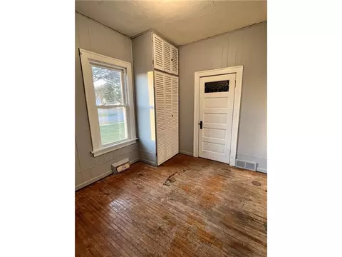 103 E 4th St, Cyrus, MN 56323 photo 7