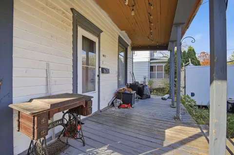 Exterior - 607 5th St NW, Austin, MN 55912 photo 2 of 4