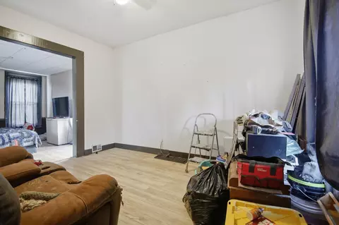 Living - 607 5th St NW, Austin, MN 55912 photo 1 of 1