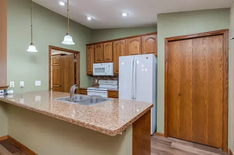 Kitchen - 1971 E Welco Dr, Saint Peter, MN 56082 photo 1 of 4
