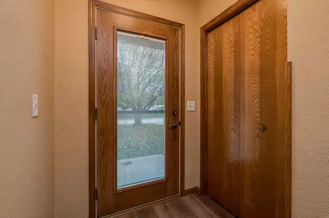 Entry Way - 1971 E Welco Dr, Saint Peter, MN 56082 photo 1 of 2