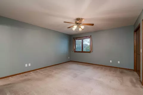 Bedroom - 1971 E Welco Dr, Saint Peter, MN 56082 photo 3 of 5