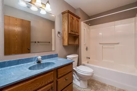 Bath - 1971 E Welco Dr, Saint Peter, MN 56082 photo 2 of 2
