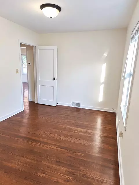 Bedroom - 714 9th St SW, Willmar, MN 56201 photo 2 of 5