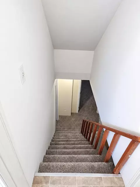 Entry Way - 714 9th St SW, Willmar, MN 56201 photo 3 of 3