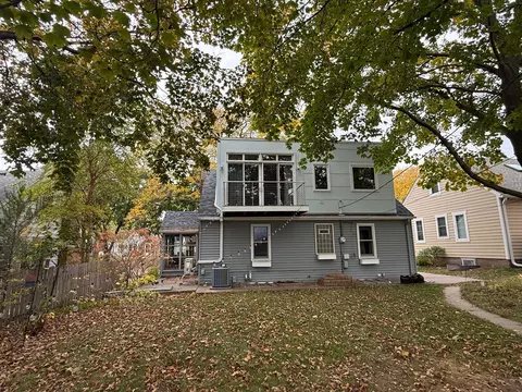 1411 Hartford Ave, Saint Paul, MN 55116