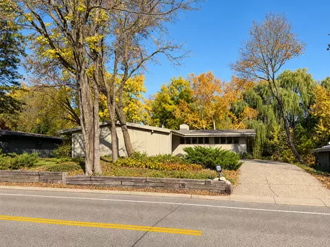 5832 Olinger Blvd, Edina, MN 55436