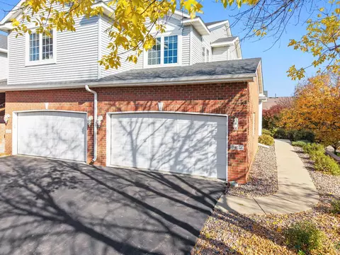 20048 Homestead Ct #36, Lakeville, MN 55044