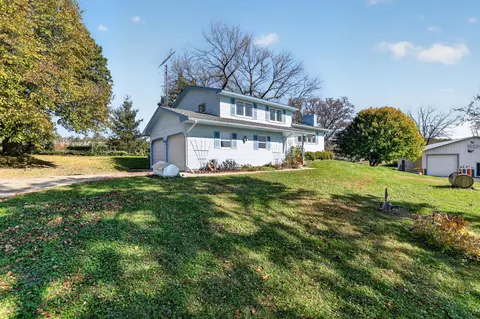 306 65th Ave SE, Rochester, MN 55904