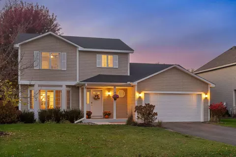 755 Riesgraf Rd, Carver, MN 55315