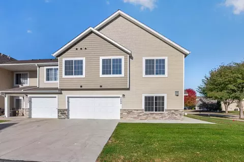 5299 Supalla Ct NW, Rochester, MN 55901