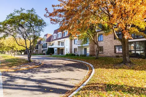 1450 Bidwell St #204, West Saint Paul, MN 55118