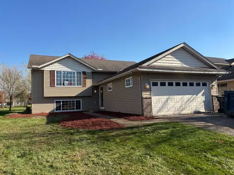 9354 Goodrich Dr, Monticello, MN 55362
