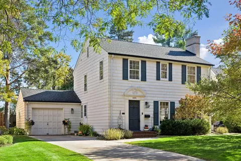 4915 Maple Rd, Edina, MN 55424