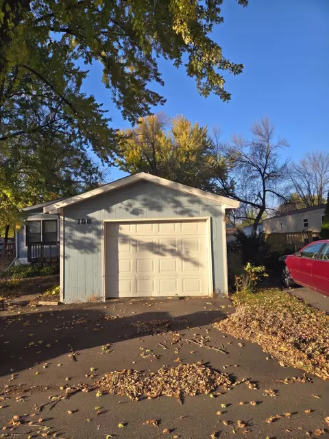 Exterior - 100 Joyce Dr, Mankato, MN 56001 photo 1 of 1