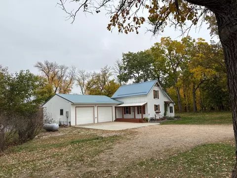 Exterior - 47140 374th Ave, Frazee, MN 56544 photo 3 of 5