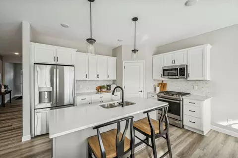 7853 Bridgewater Ct, Greenfield, MN 55373