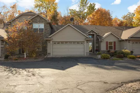 29507 Mentzer Ct, Lindstrom, MN 55045