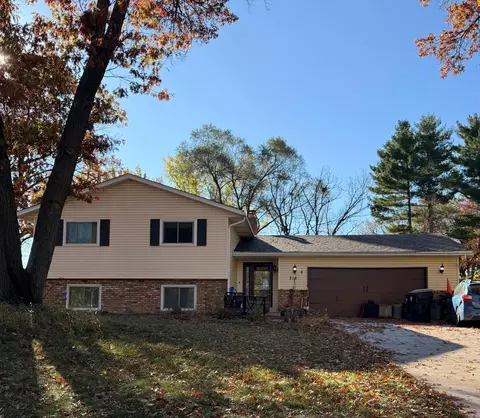 216 Egret Blvd NW, Coon Rapids, MN 55448