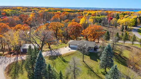 14868 Ridge Dr, Detroit Lakes, MN 56501