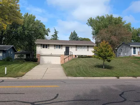 8524 49th Ave N, New Hope, MN 55428