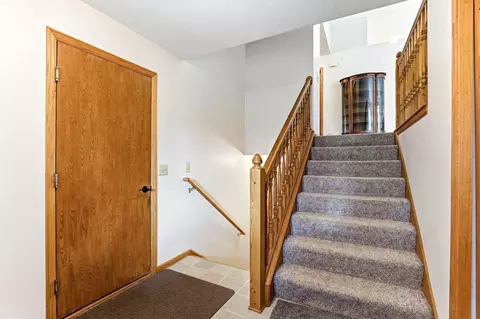 Entry Way - 1730 Patricks Bay Bay, Faribault, MN 55021 photo 2 of 2