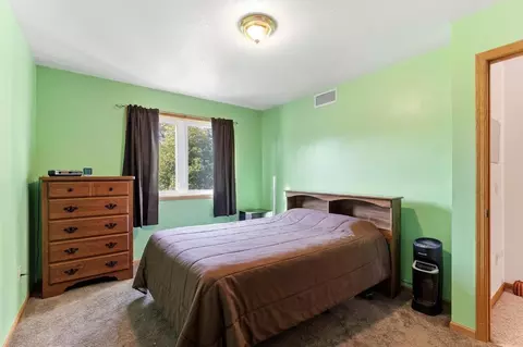 Bedroom - 1730 Patricks Bay Bay, Faribault, MN 55021 photo 3 of 5