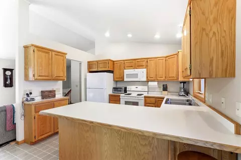 Kitchen - 1730 Patricks Bay Bay, Faribault, MN 55021 photo 4 of 4