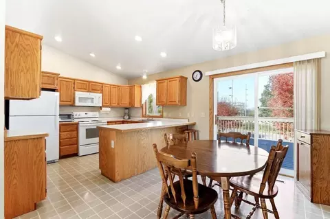Kitchen - 1730 Patricks Bay Bay, Faribault, MN 55021 photo 1 of 4
