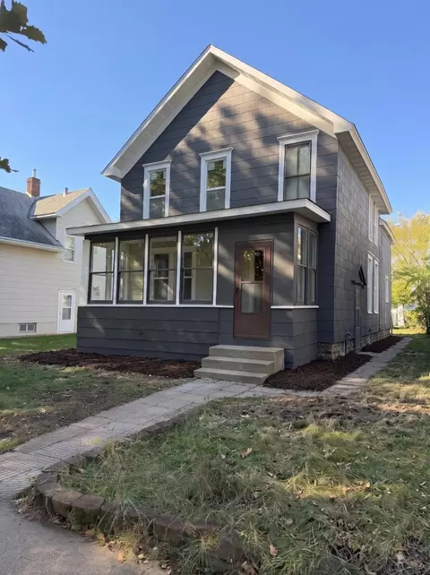 2514 28th Ave S, Minneapolis, MN 55406