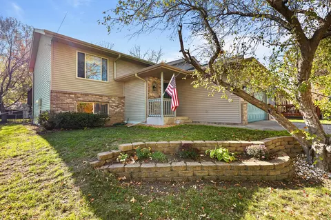 32 2nd St N, Waite Park, MN 56387