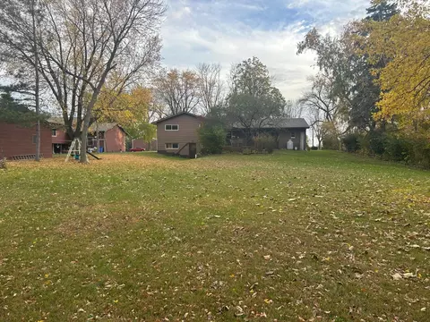 Exterior - 106 E View Rd, Canby, MN 56220 photo 3 of 6