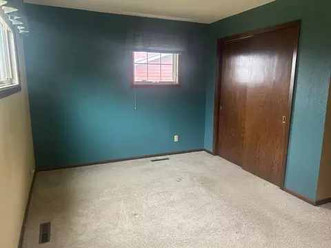 Bedroom - 106 E View Rd, Canby, MN 56220 photo 4 of 4