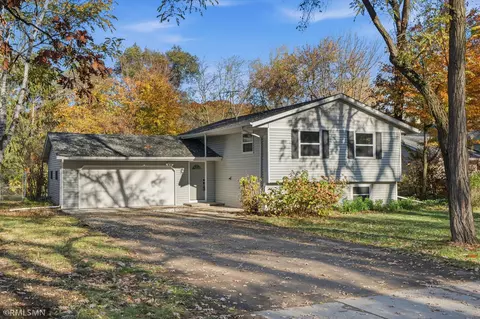 311 Burlington Rd, Saint Paul, MN 55119