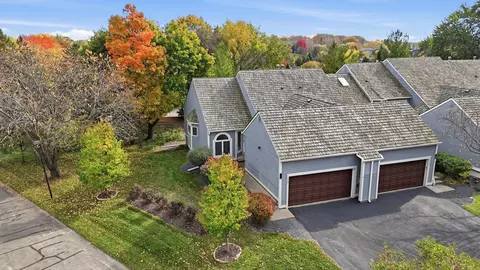 11061 Hyland Ter, Eden Prairie, MN 55344
