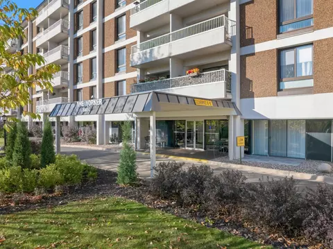 6400 York Ave S #505, Edina, MN 55435